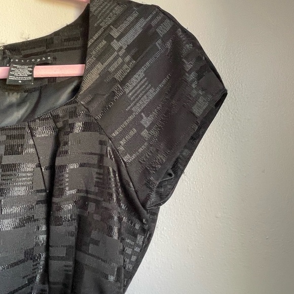 Apostrophe Black cap sleeve belted dress women’s size 6. - Picture 6 of 13